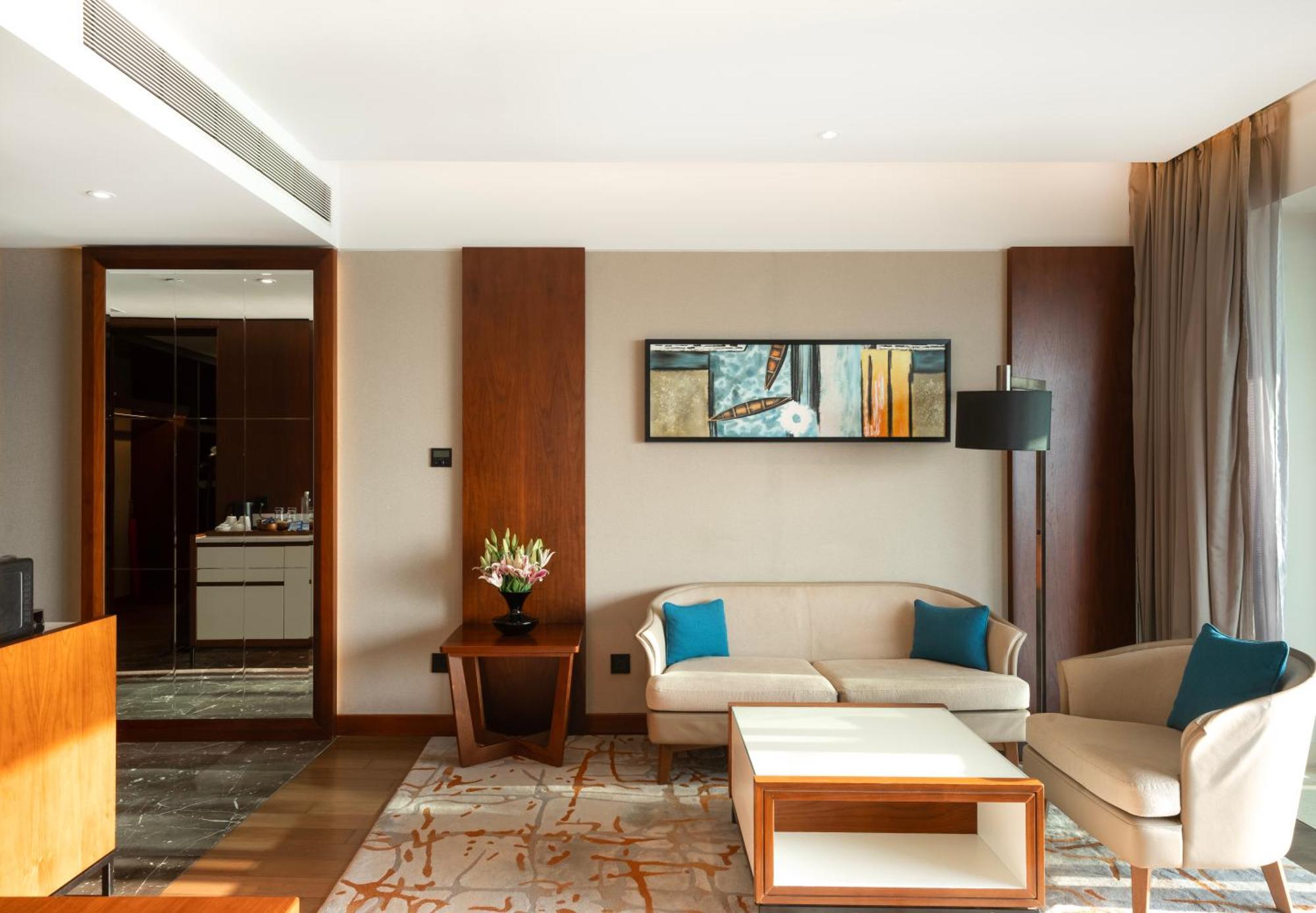 Grand Terrace Suite with Backwater View