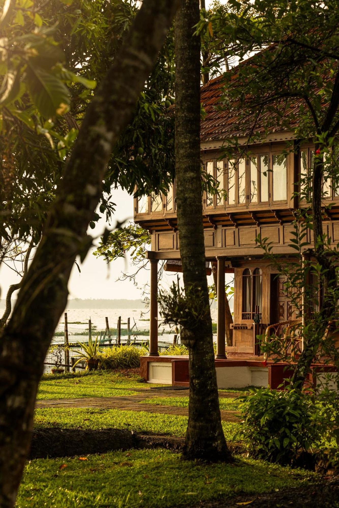 Heritage Mansion Complimentary one-hour Sunset cruise subject to weather conditions