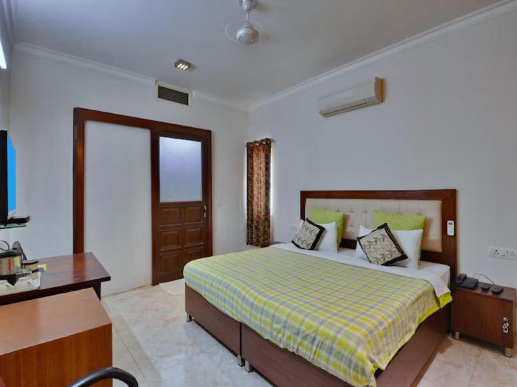 Classic Double Room