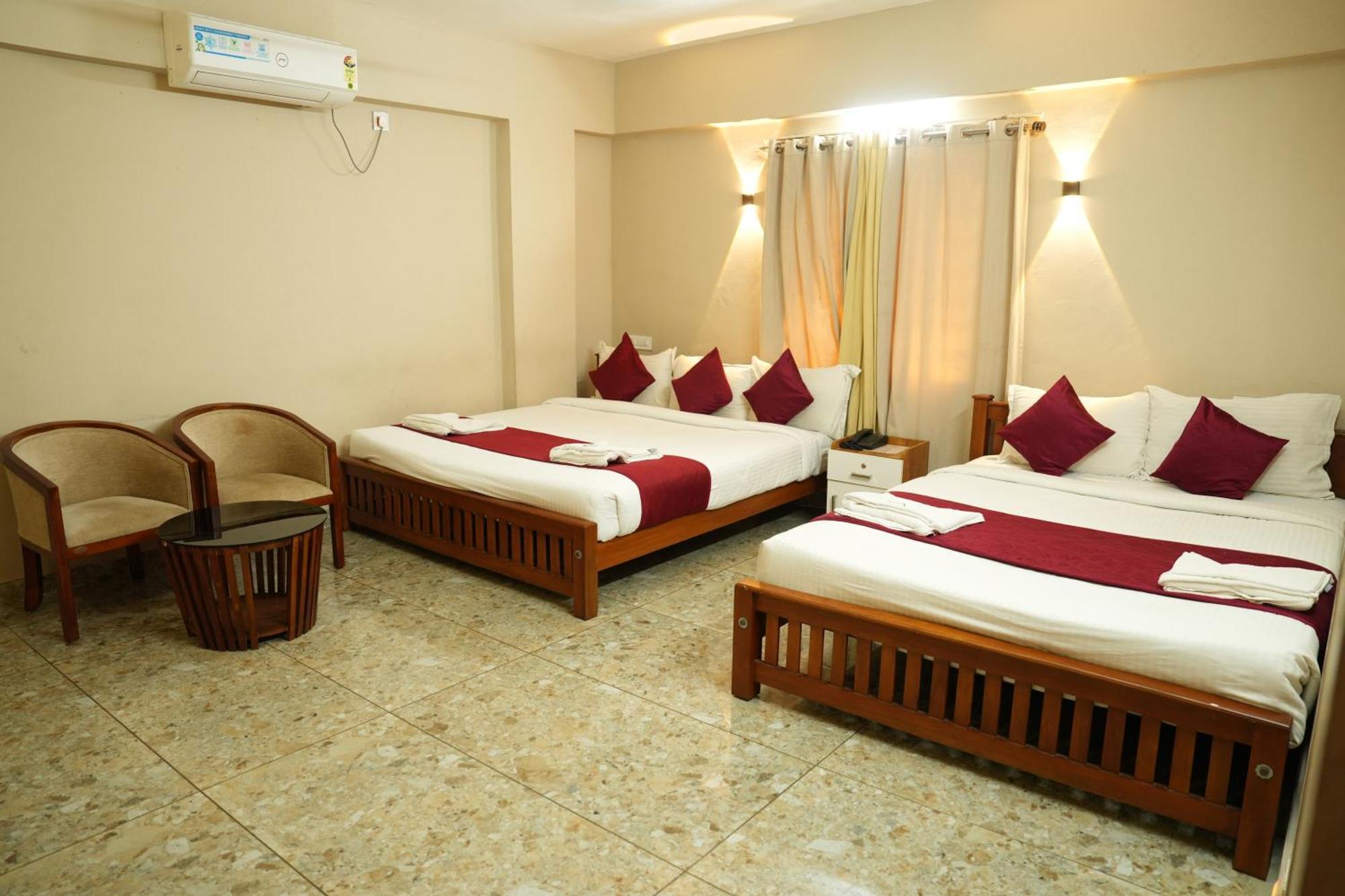 Deluxe Family Suite
