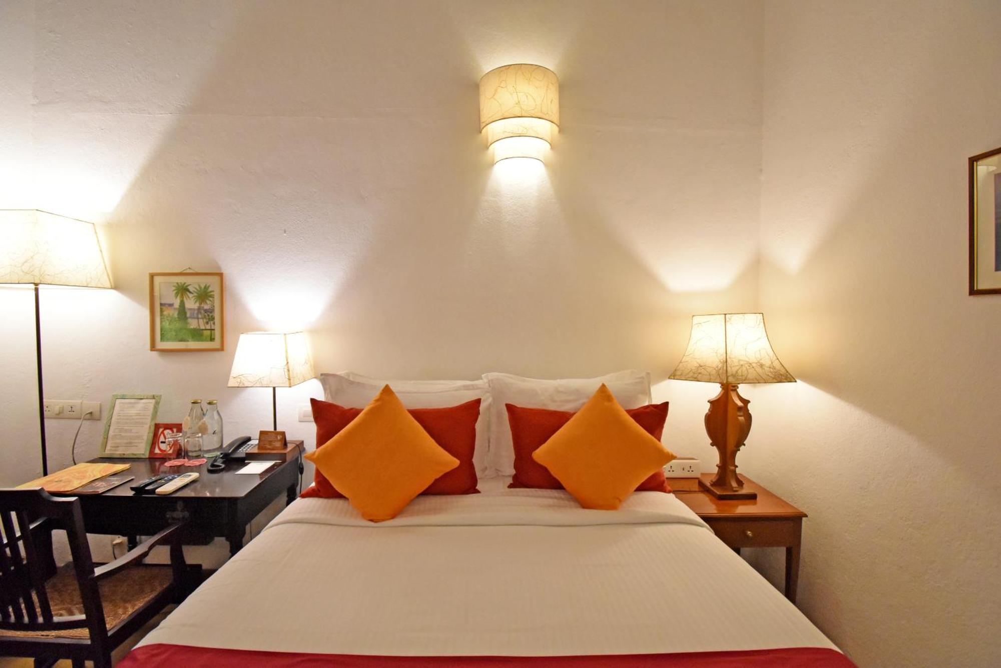 Standard Room complimentary guided heritage walk 400 PM – 600 PM