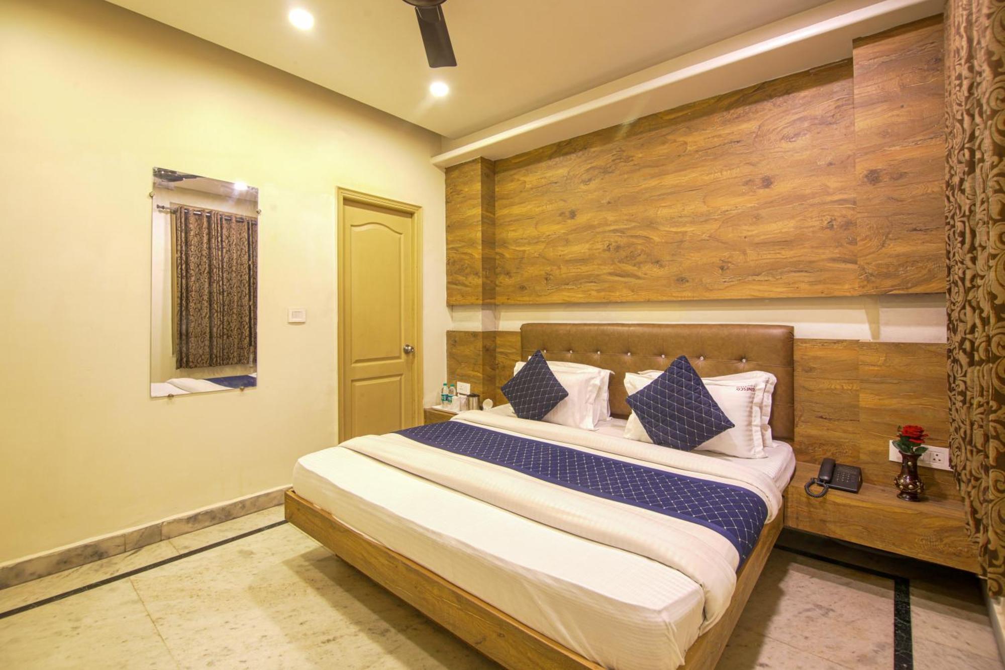 Double Room Private Bathroom