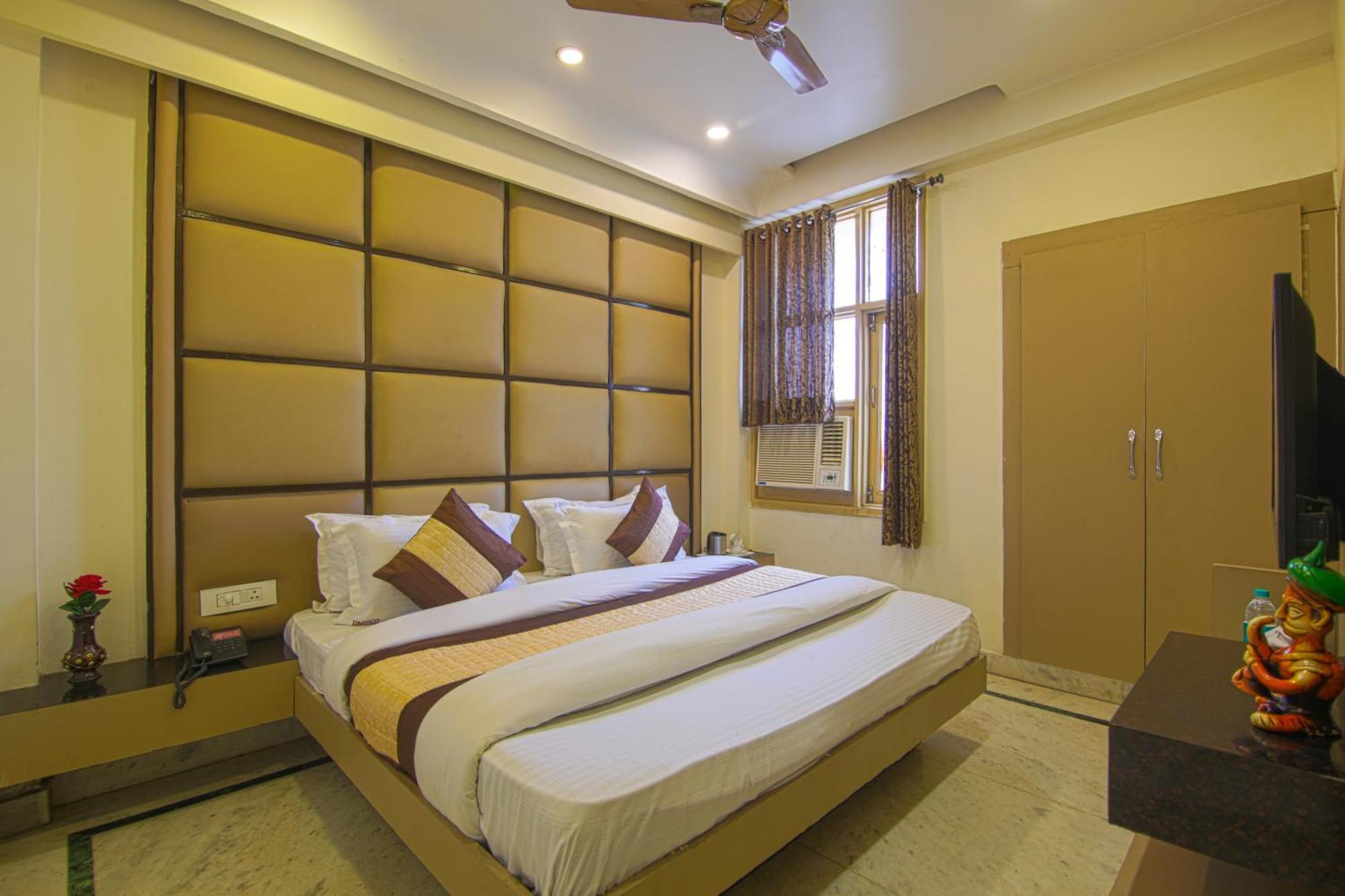 Double Room Private Bathroom