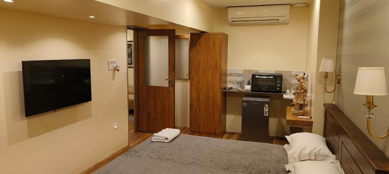 Two-Bedroom Suite,1765845700:JPEG