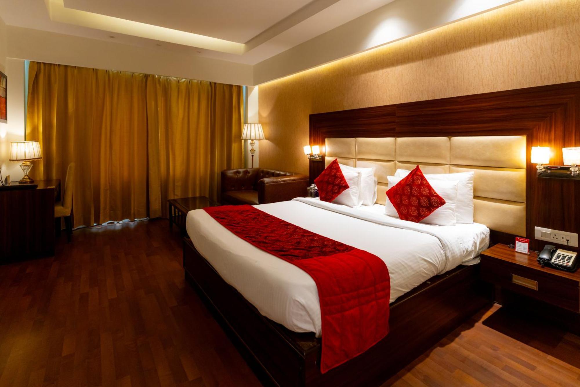 Superior King Room