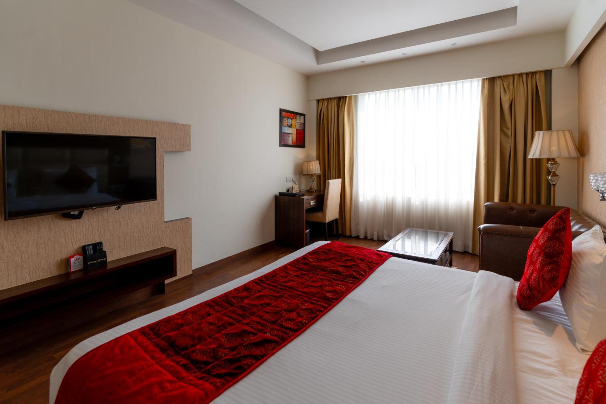 Superior King Room
