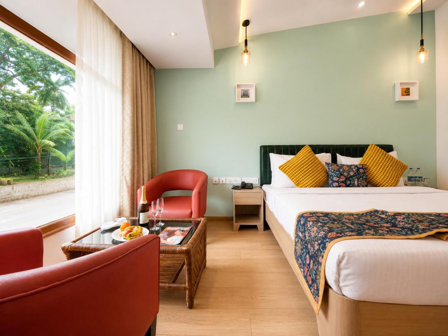 Courtyard Premier Room