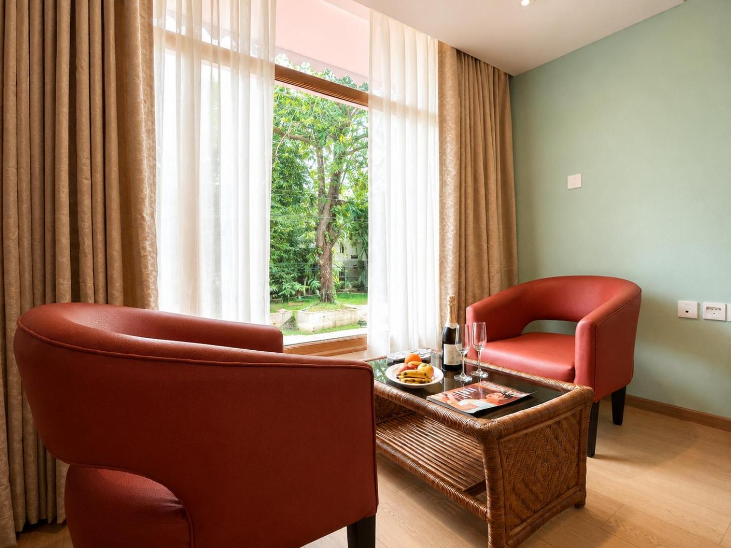 Courtyard Premier Room