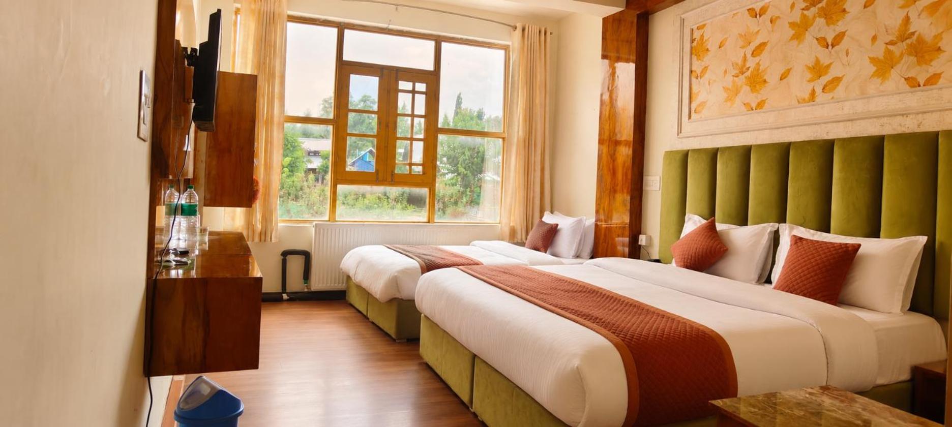 Triple Room
