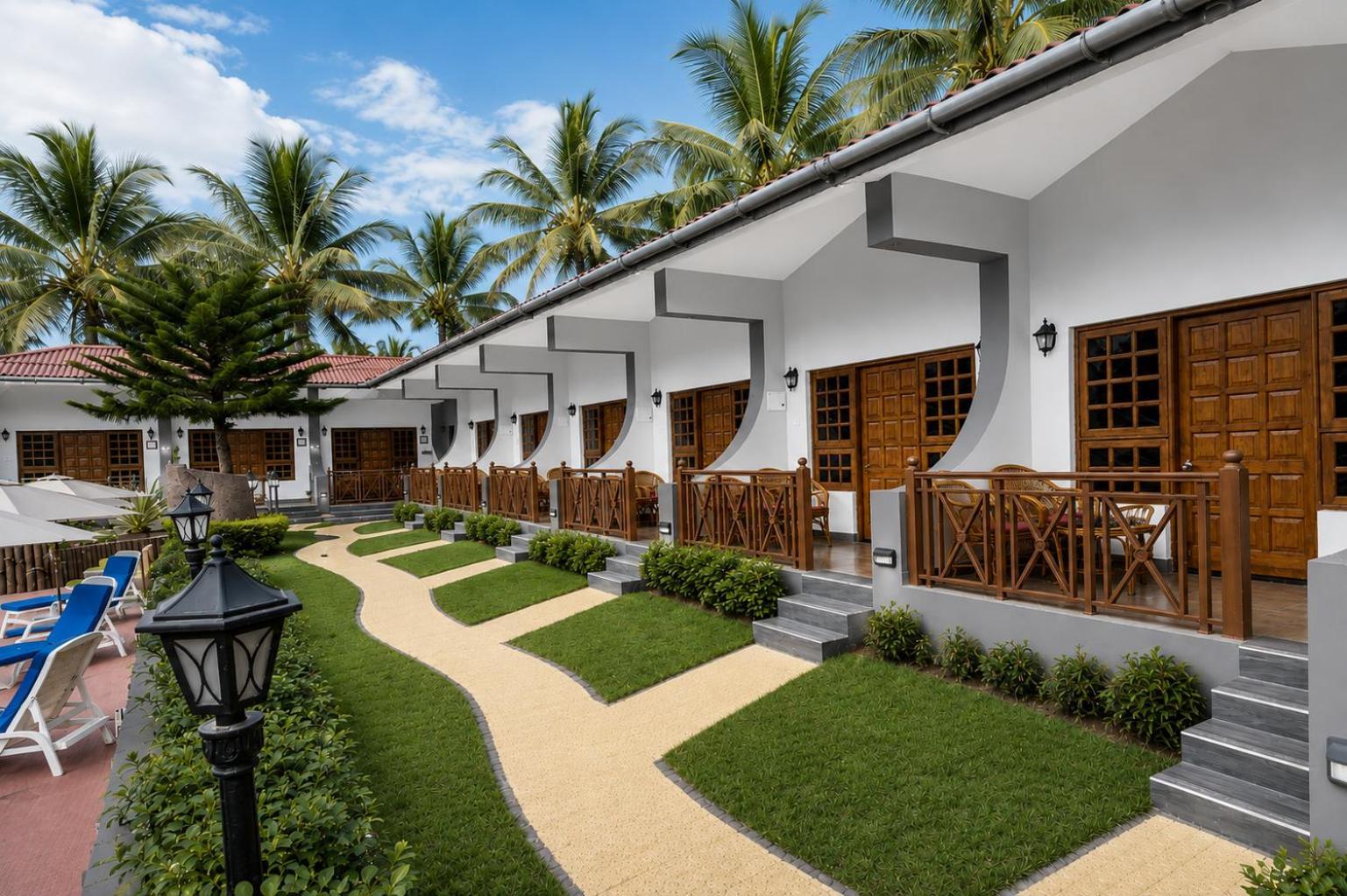 Deluxe Double or Twin Room Pool View