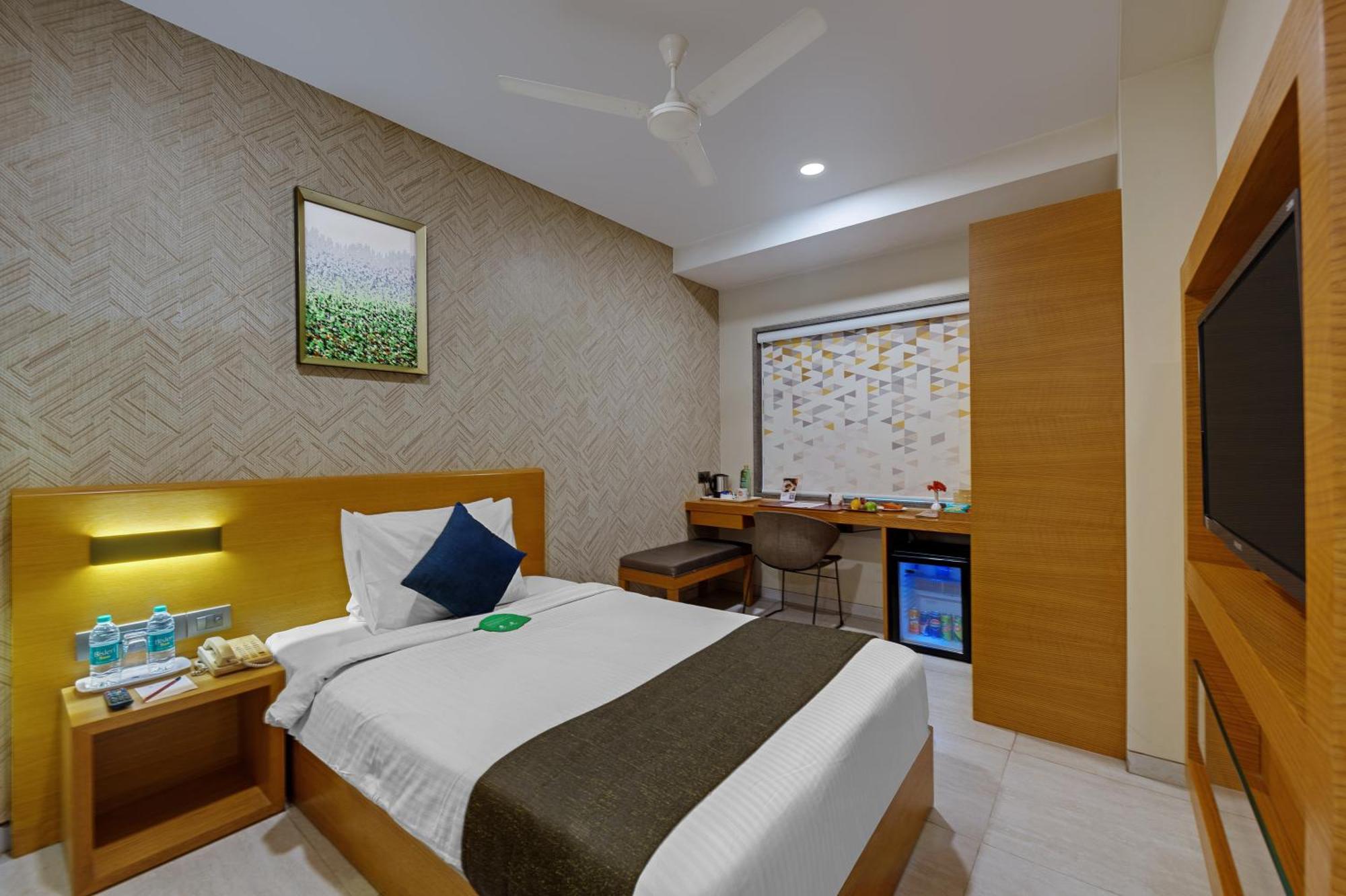 Executive Single Room on Laundry on F&B