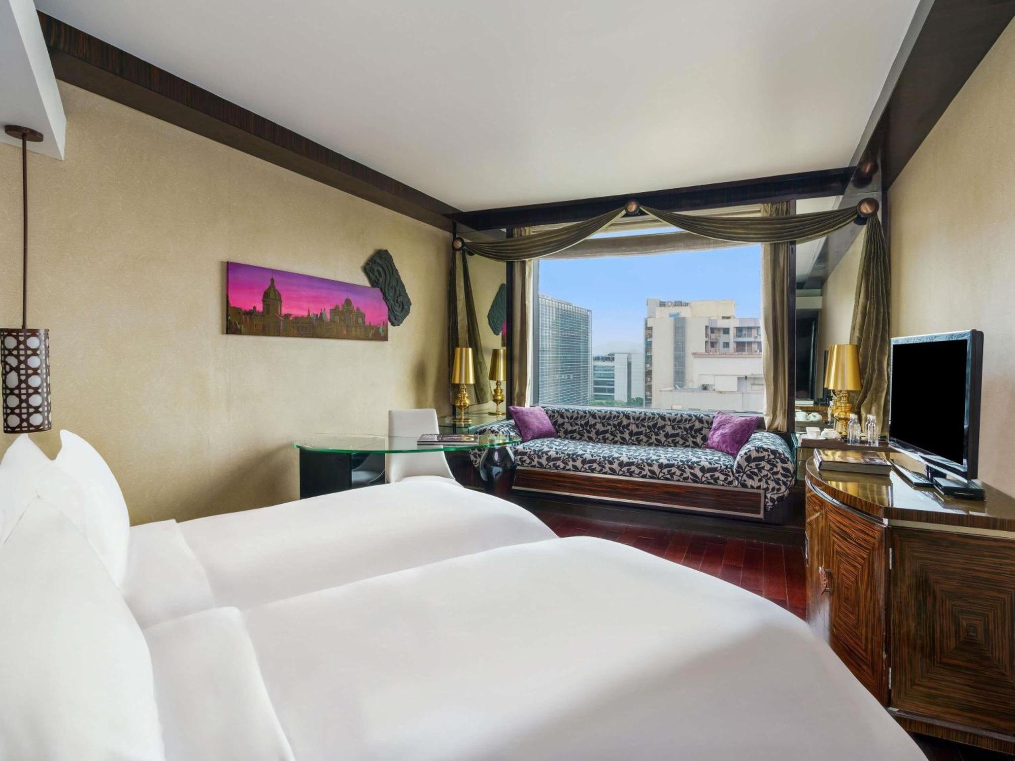 Luxury Twin Room
