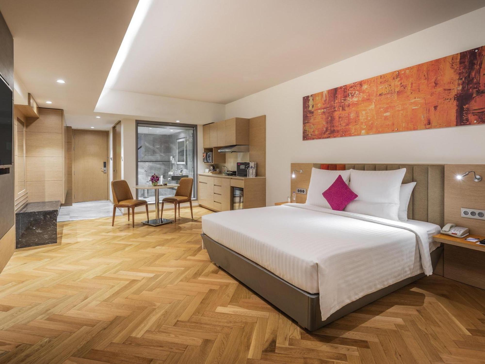 Premier Room Queen Bed