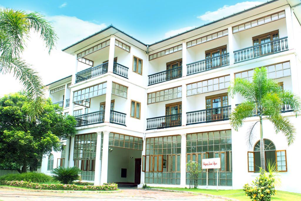 Habitación con vistas al puerto deportivo