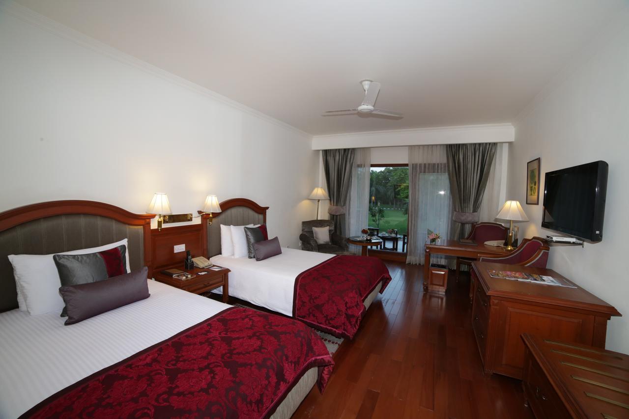 Palace Room with 10% on food and beverages 