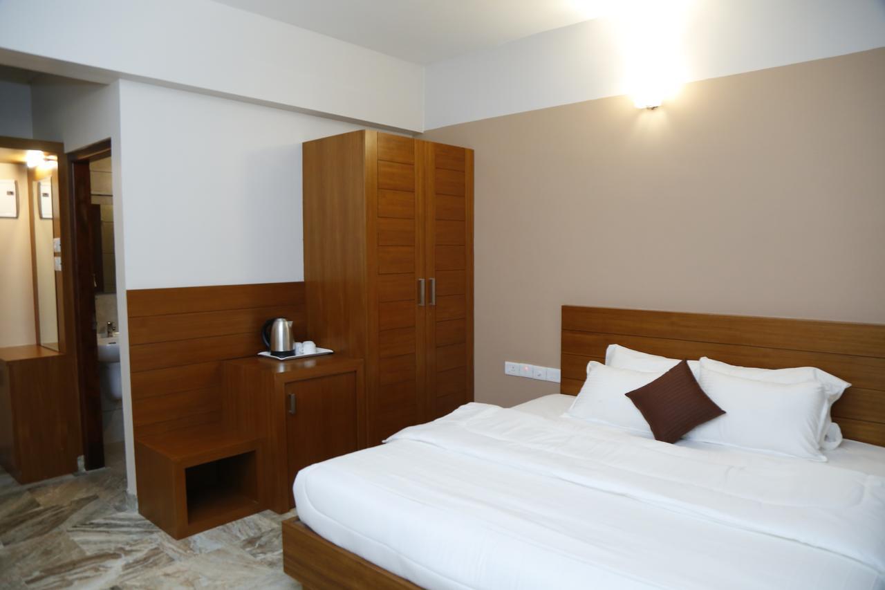Queen Room,885895738:JPEG