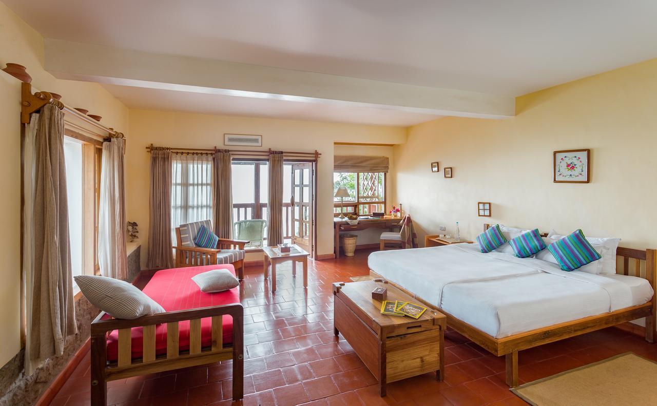 Estate Room