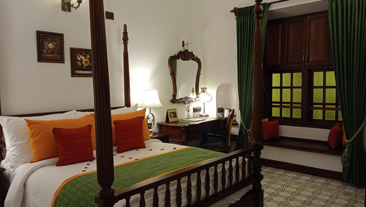 Classic Double Room on food on Ayurmana one a half-hour guided heritage walk from 7 AM to 830 AM