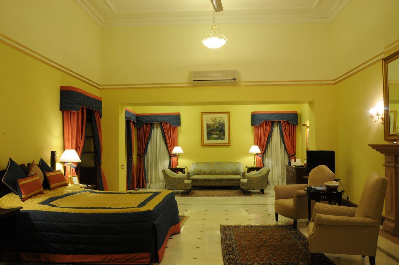 Superior King Suite