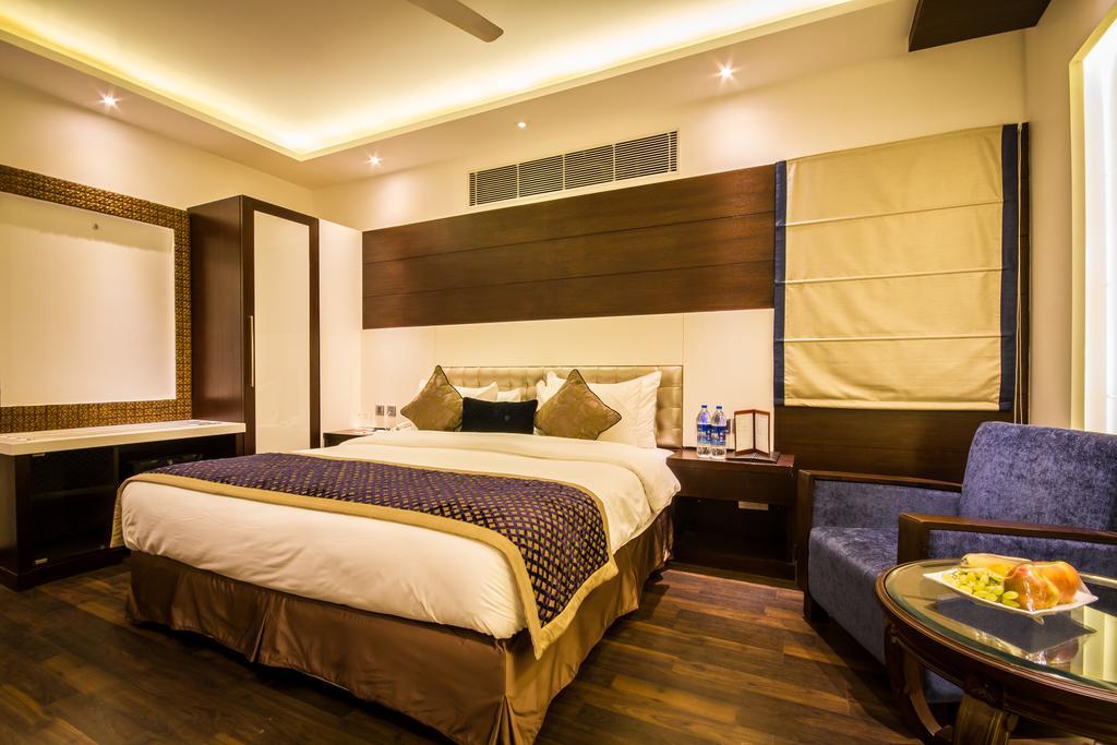 Executive Room,692183751:JPEG
