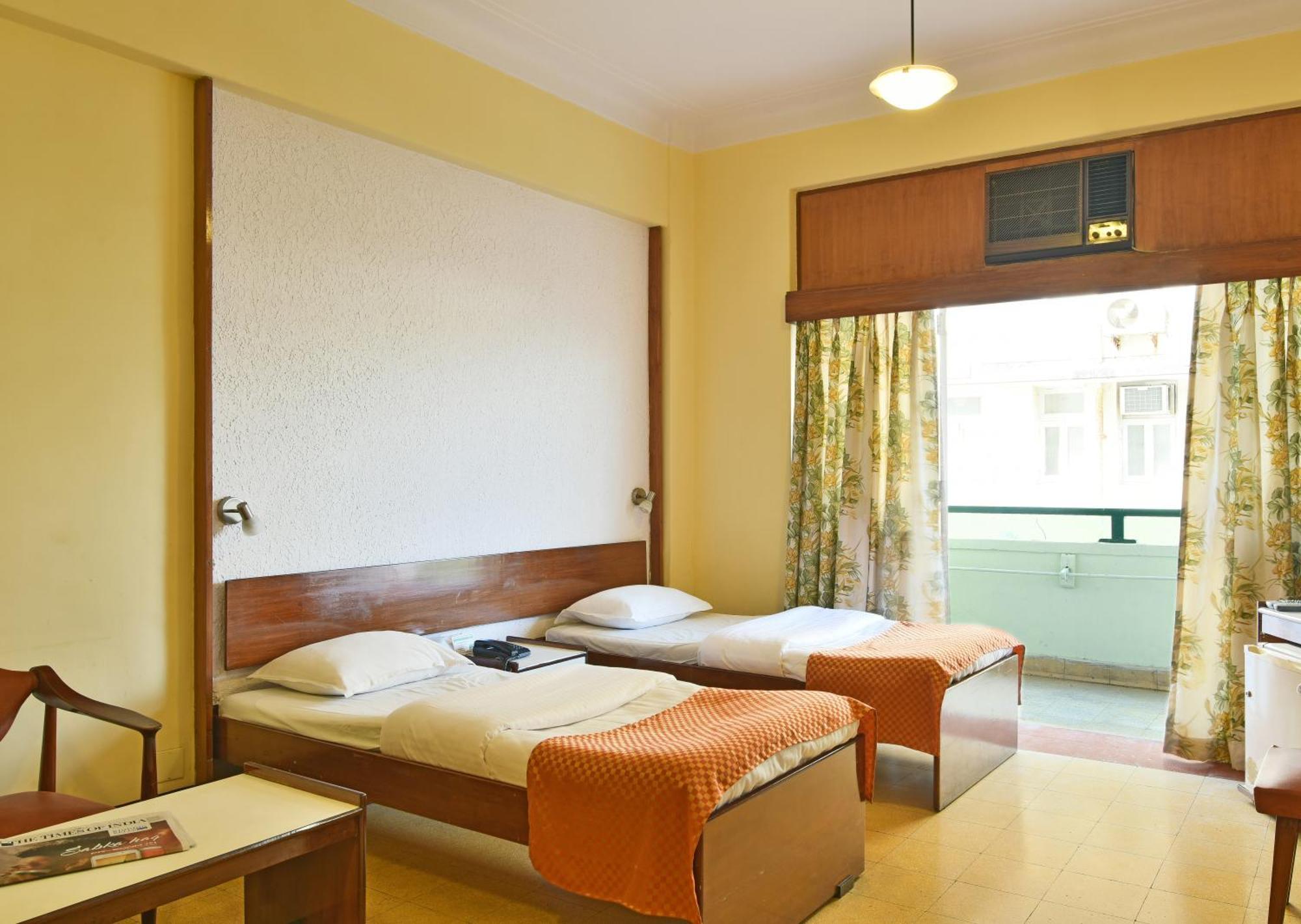 Deluxe Partial Sea View with Balcony