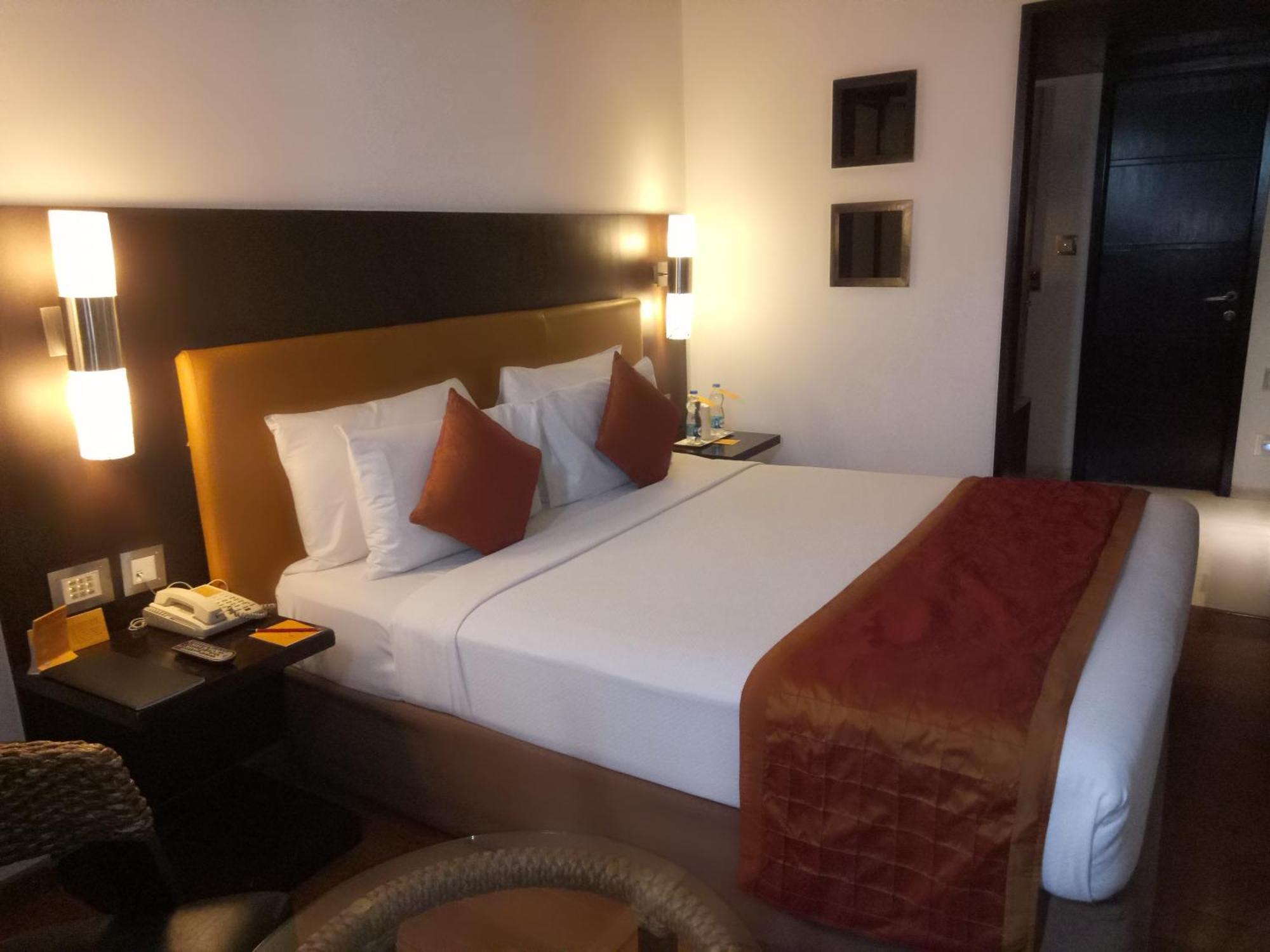 Club Iris Room