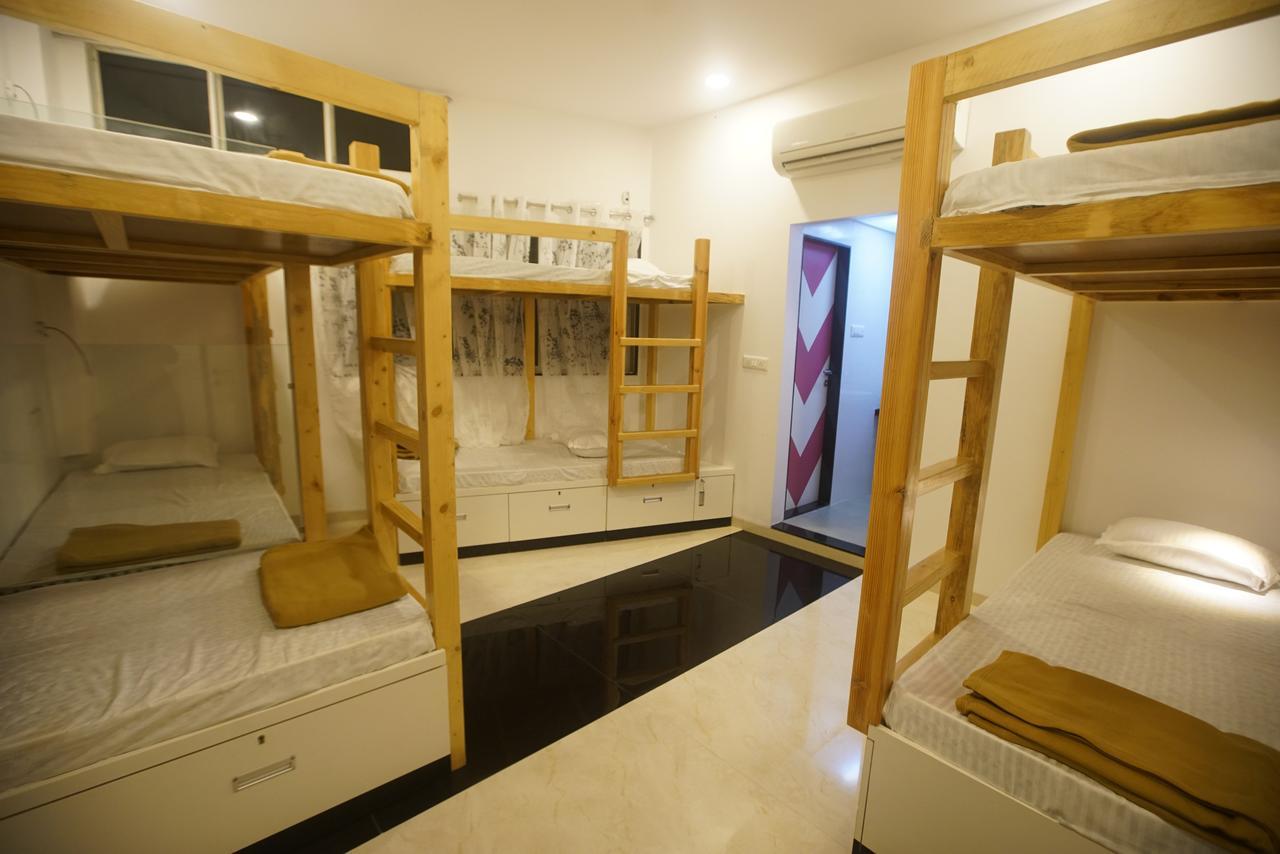 Bed in 6-Bed Mixed Dormitory Room,695155104:JPEG