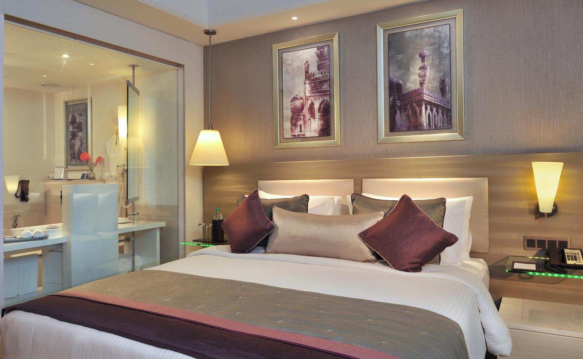 Premium Double Room,697734705:JPEG