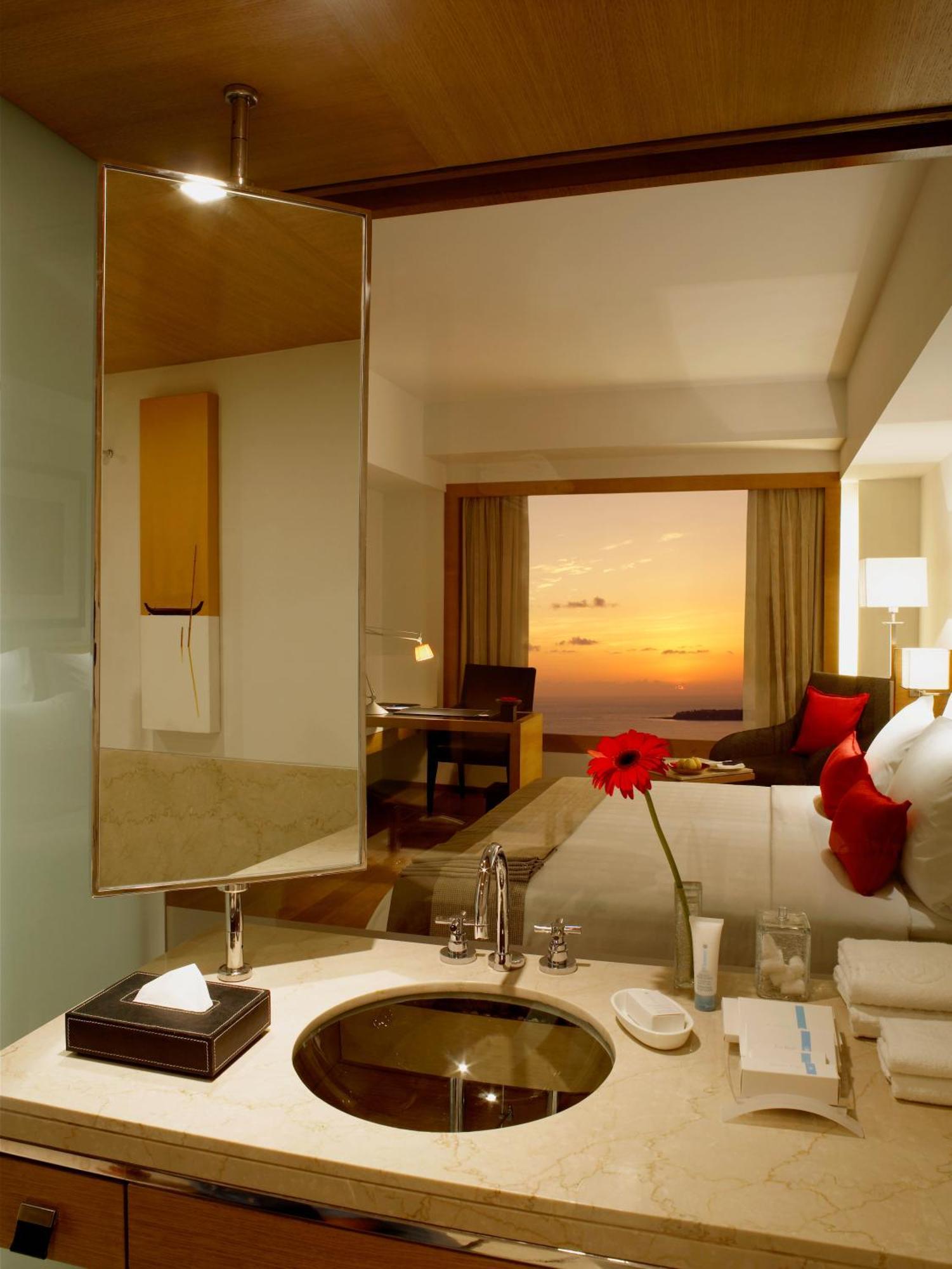 Premier Ocean View Room,1765320821:JPEG