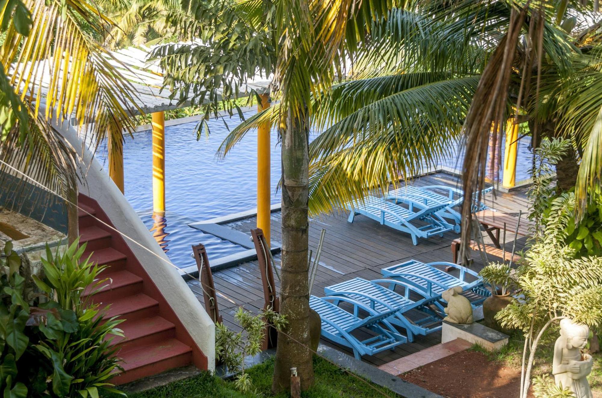 Deluxe Double Room on Ground Floor Garden View
