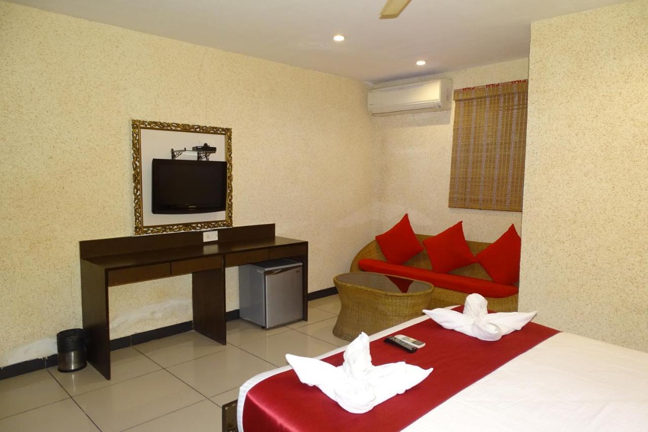 Superior King Room,725151070:JPEG