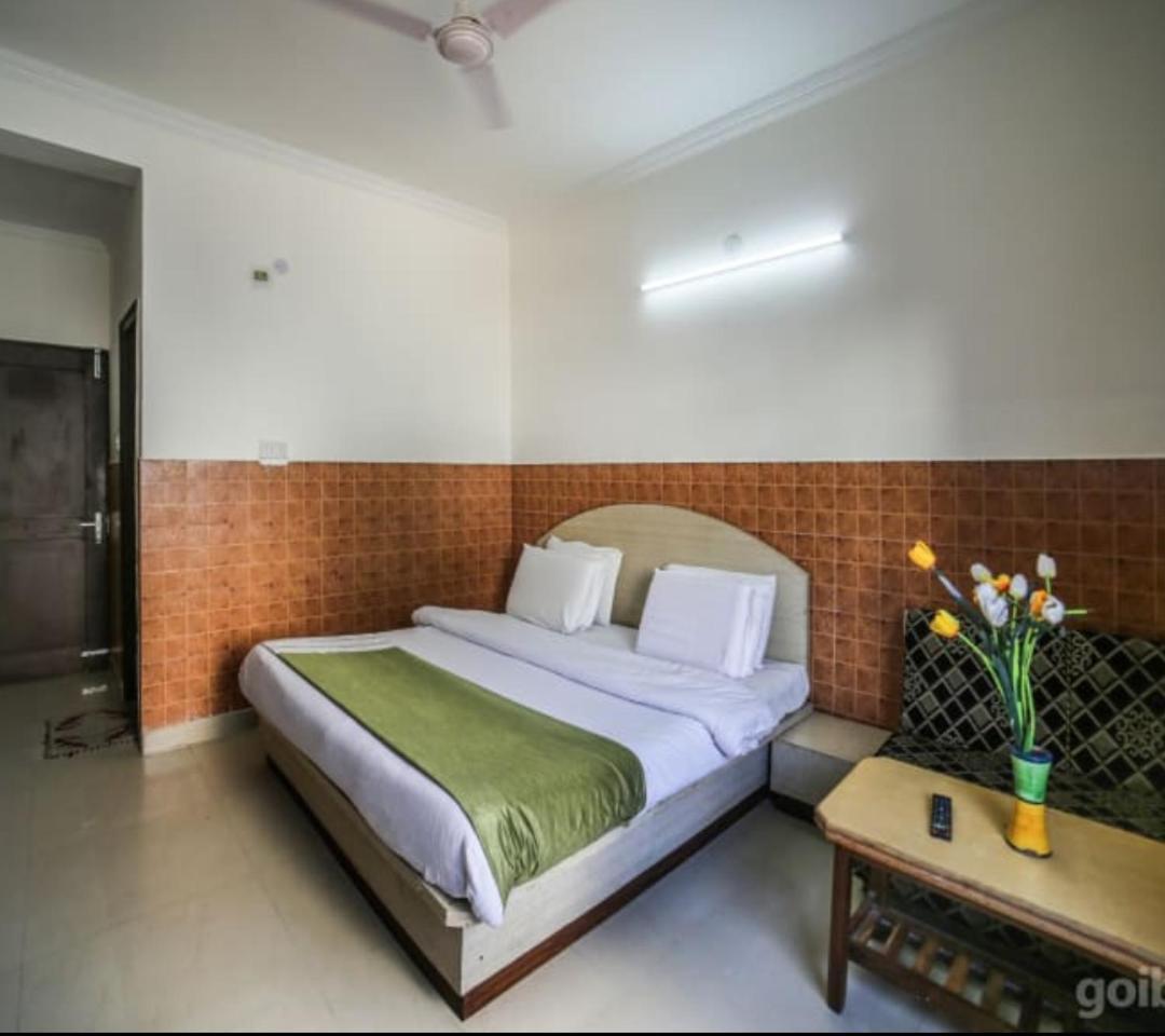 Deluxe Double Room,752745626:JPEG