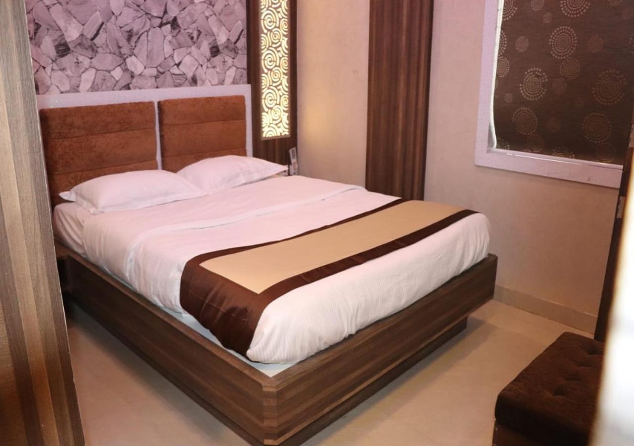 Deluxe Double or Twin Room,757089841:JPEG