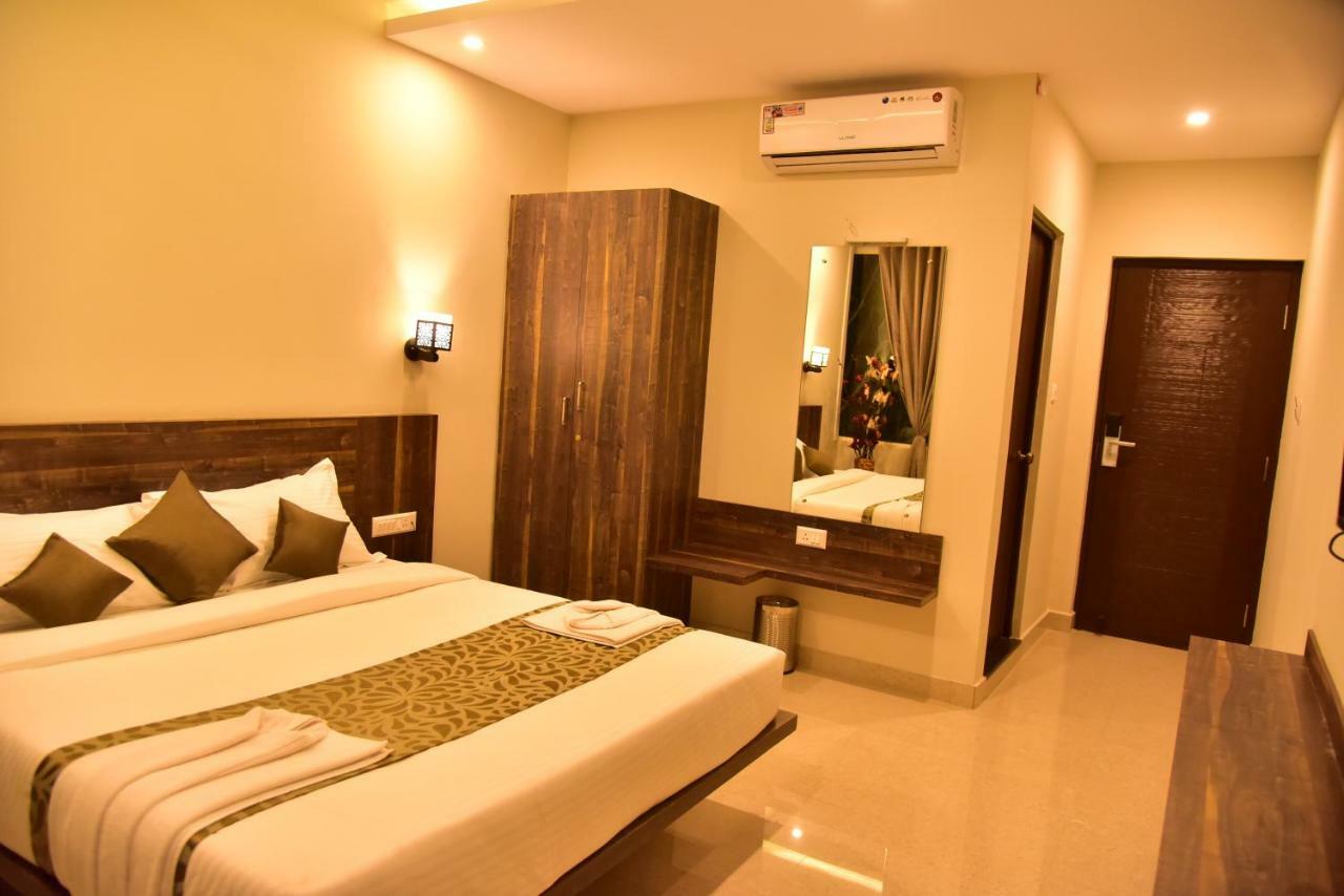 LE GRAND ROOM