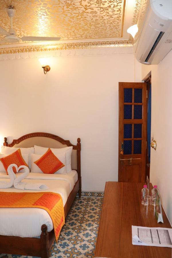 Deluxe Double Room on food & beverage services on session of Spa,791716188:JPEG