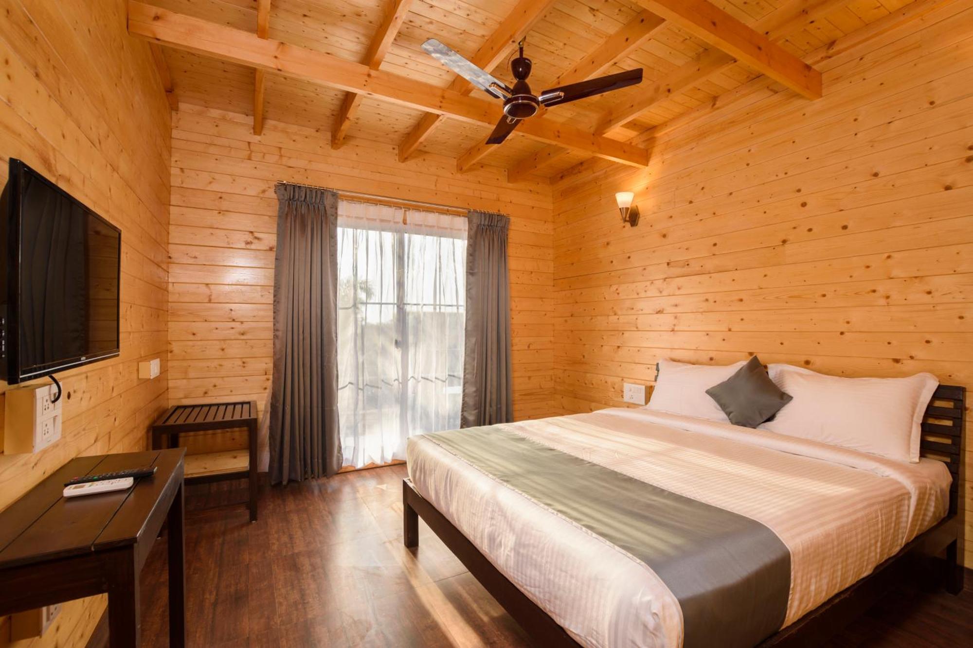 Wooden Cottage with Balcony  - 15% Discount on Food & Non-Alcoholic Beverages