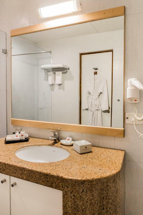 Suite Complimentary welcome drink on arrival