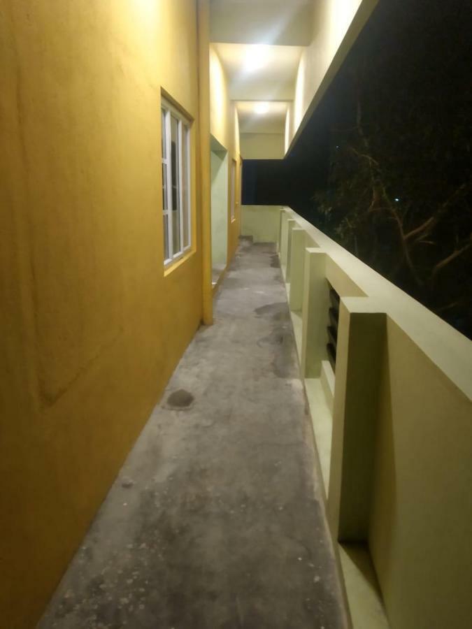 Basic Triple Room,1138285285:JPEG
