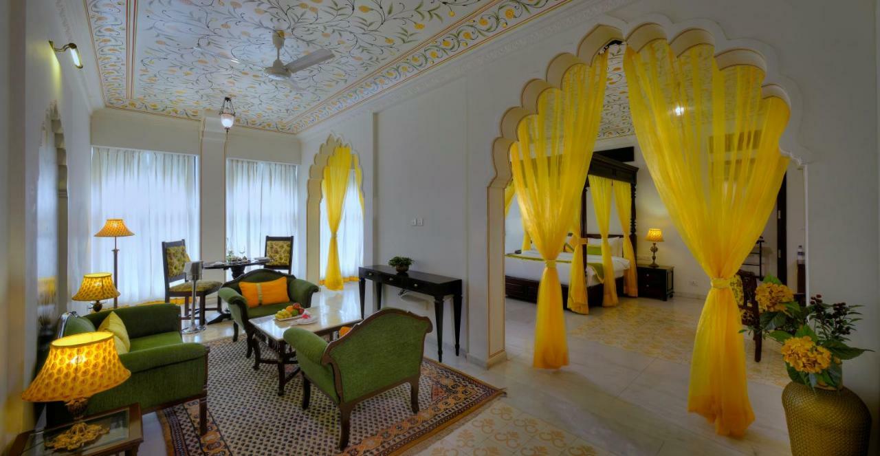 Superior King Suite