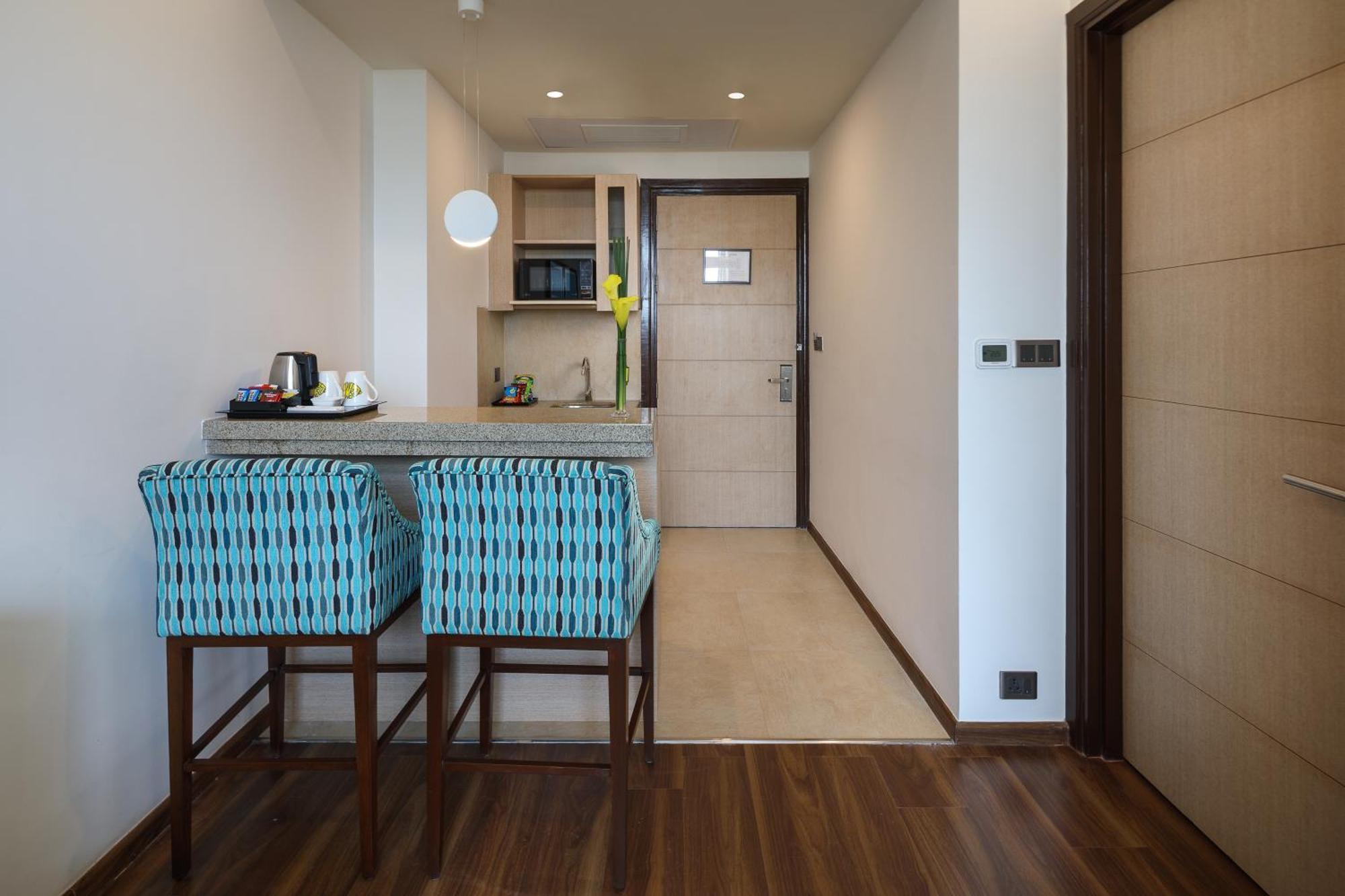 Standard Suite (Complimentary Hi-Tea and 15% Off on Laundry service)