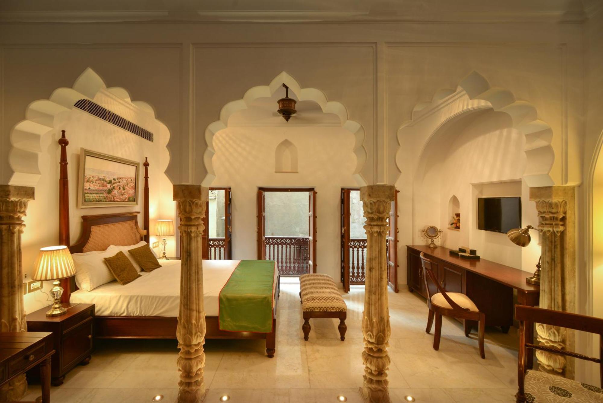Shahjahan Suites Haveli Dharampura