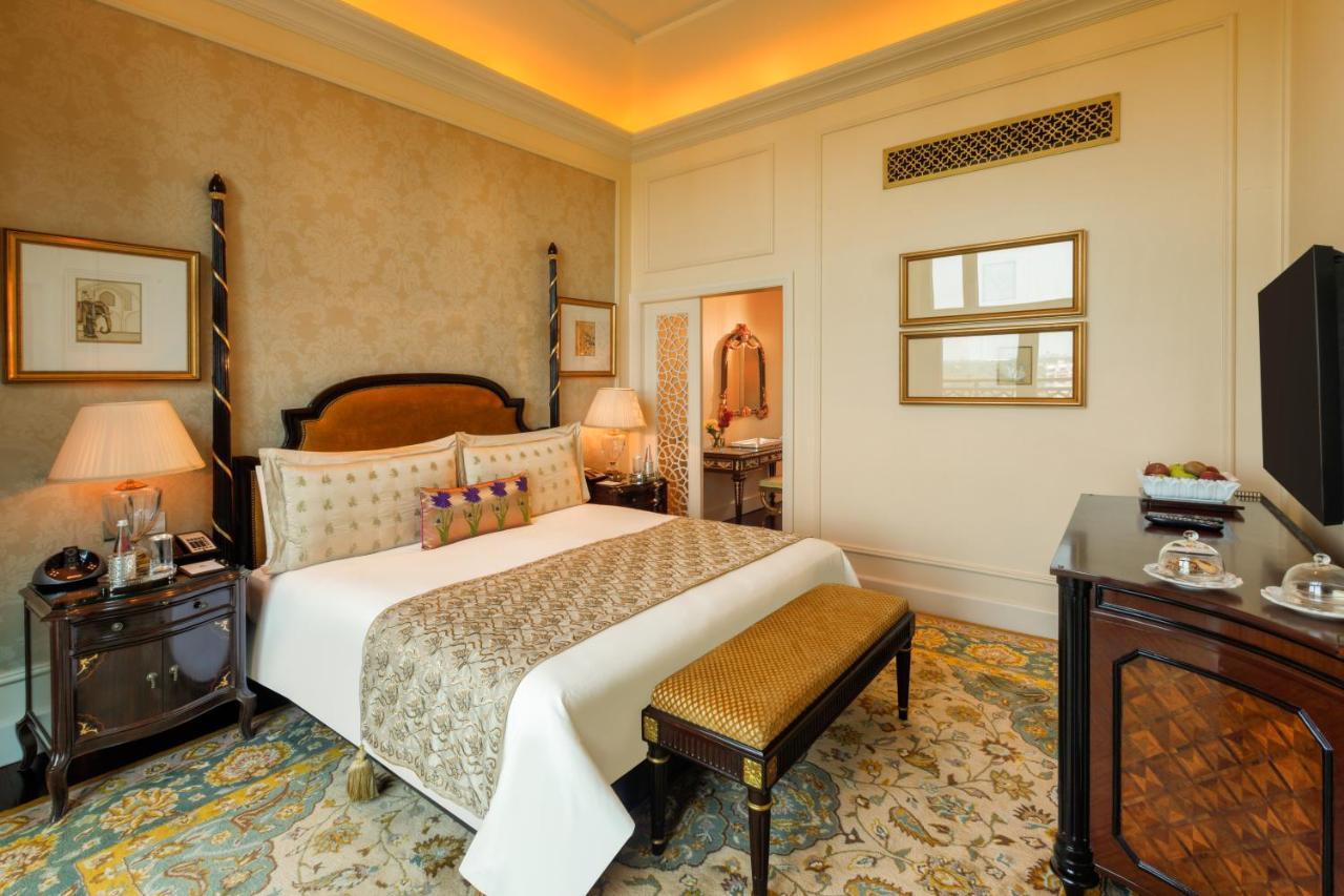 Luxury Suite Balcony BMW Airport Transfers Lounge Access,945288529:JPEG
