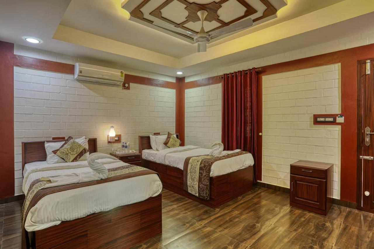 Superior Twin Room