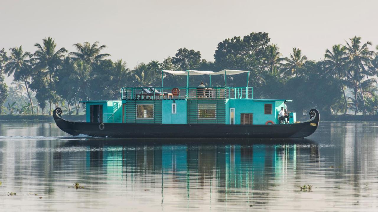 Discovery Houseboat,957319537:JPEG