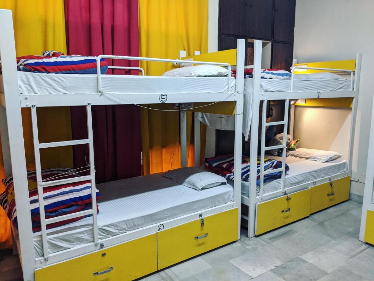 Bunk Bed in Female Dormitory Room,968706076:JPEG