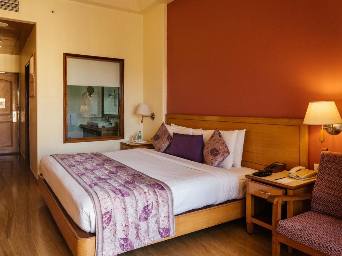 Luxury Double Room with Happy Hours featuring complimentary IMFL brand spirits from 19:00 hrs to 20:00 hrs at our Restaurant,1270290673:JPEG
