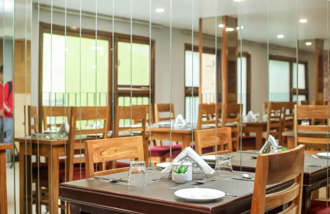 Silver Star Boutique Hotel By Sumi Yashshree-1