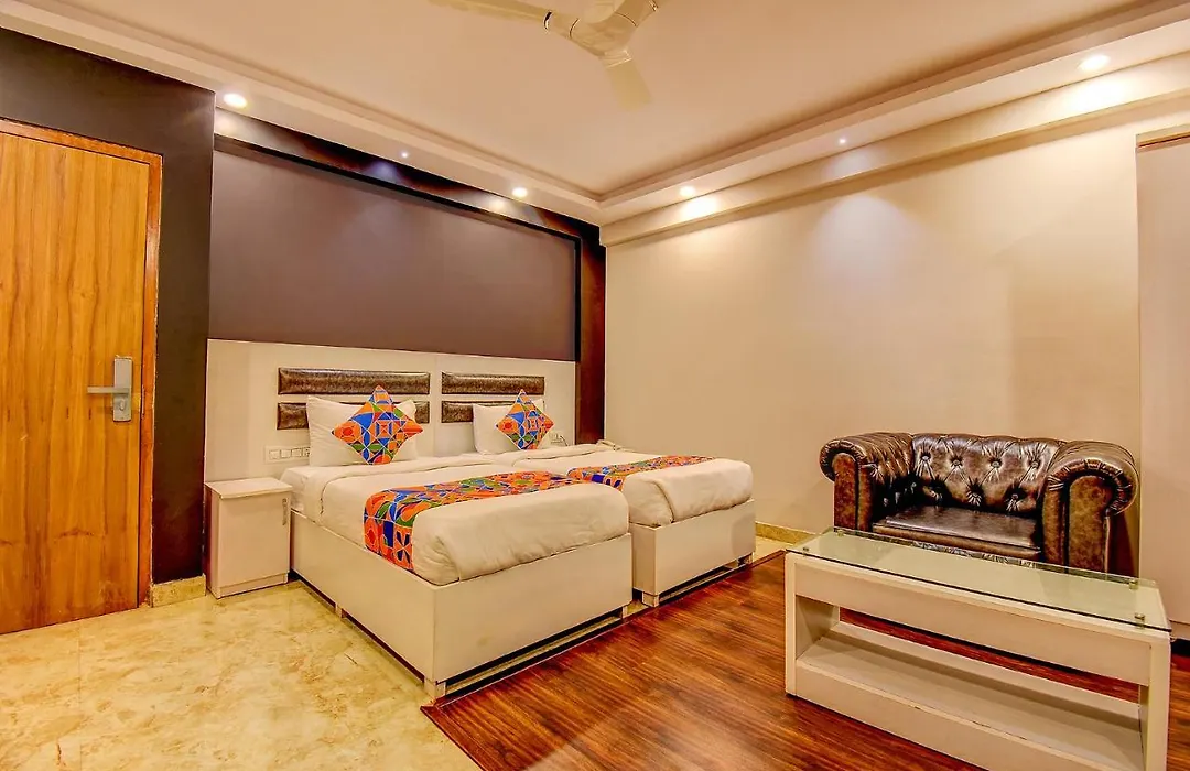 Fabhotel Cozzy Inn - Jayanagar-1
