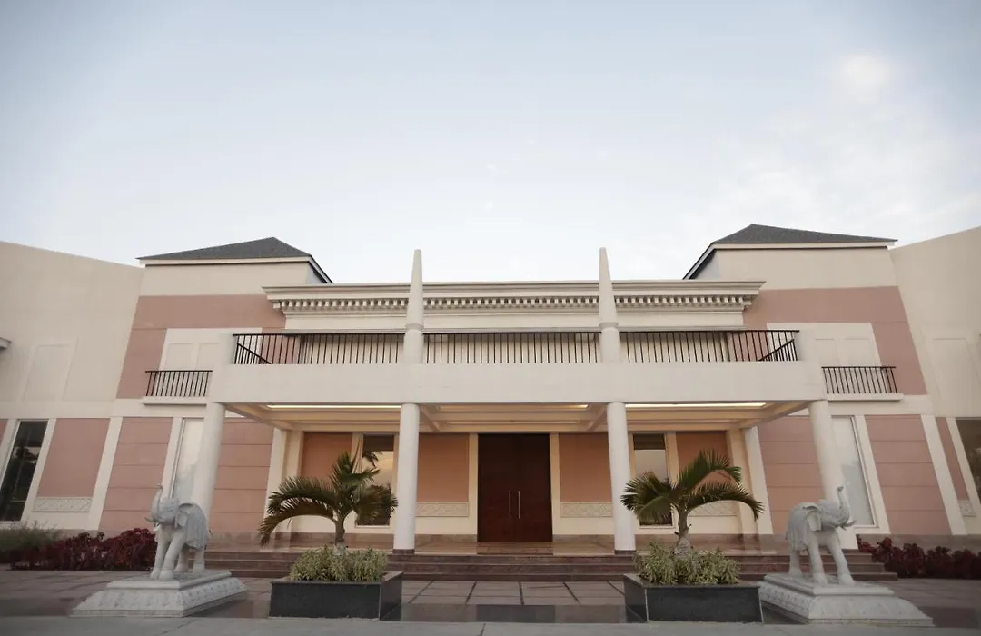 Hotel Pasricha-1