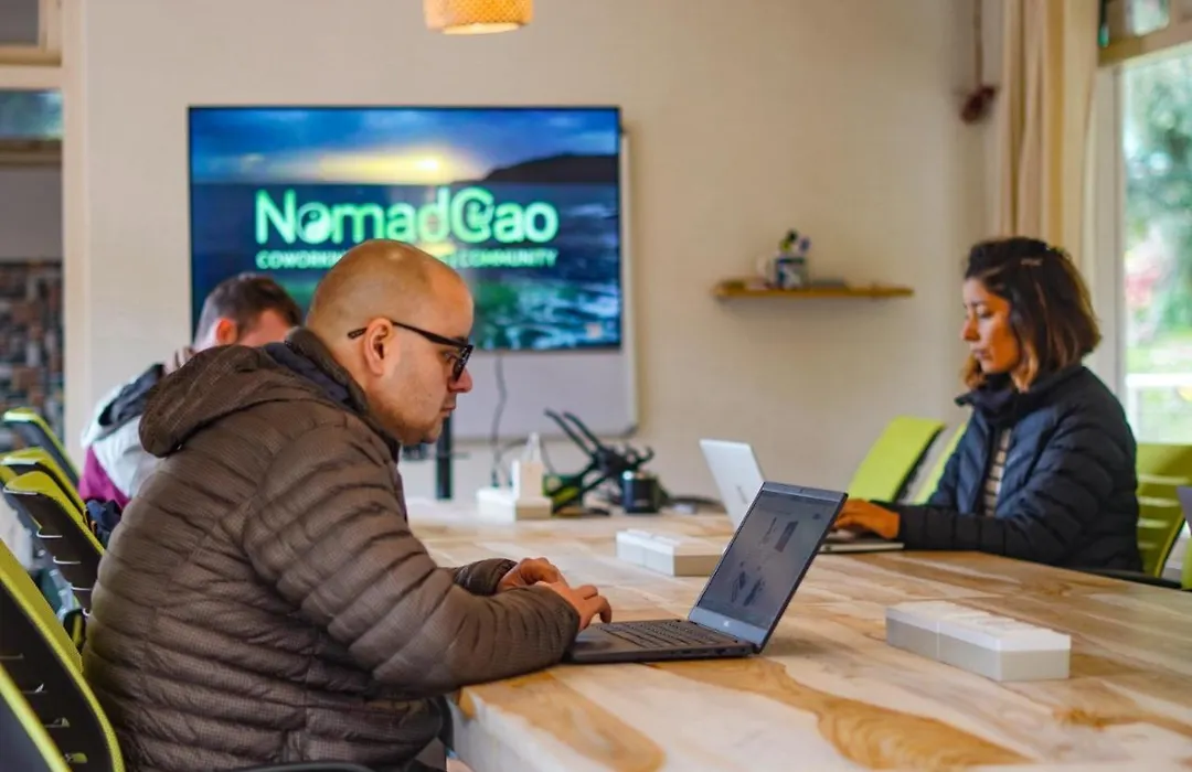 Nomadgao Dharamkot - A Social Hotel With Coworking, Fast Wifi, Peaceful Rooms, And Great Views - Close To Mcleodganj-1